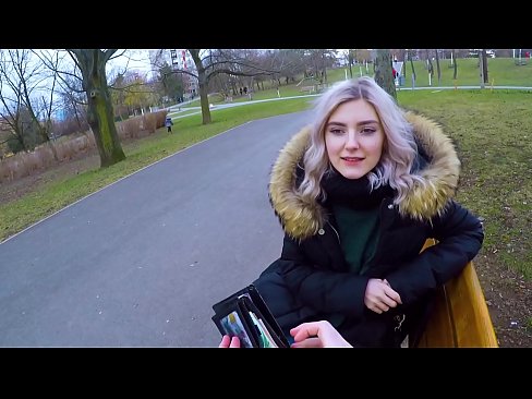 ❤️ Глотает горячую сперму незнакомца за деньги - минет в парке от Eva Elfie ️ Видео траха на ttsex.ru ❌